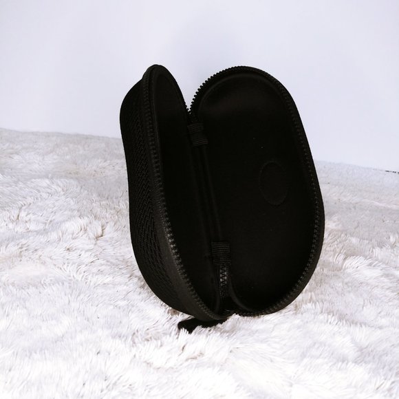 Costa Sunglass Case - Picture 6 of 7